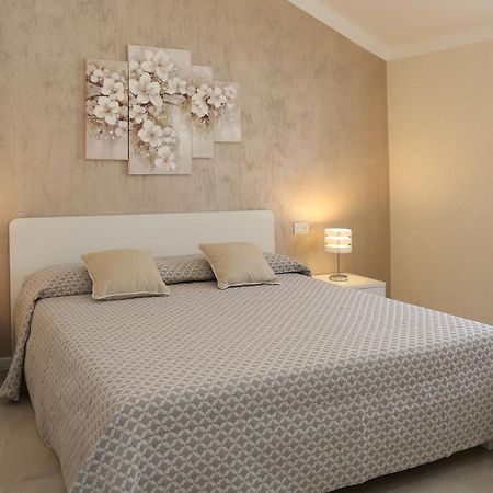 Flower Apartments Bardolino Exteriér fotografie