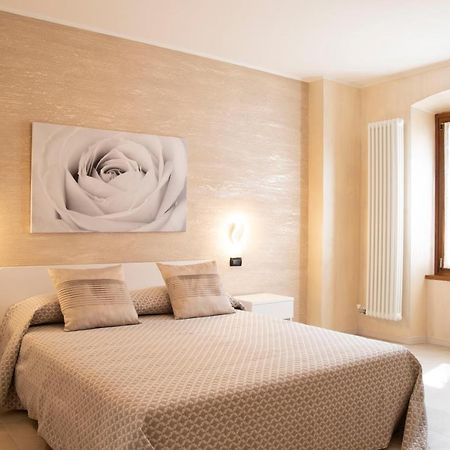 Flower Apartments Bardolino Exteriér fotografie