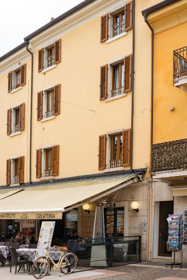Flower Apartments Bardolino Exteriér fotografie